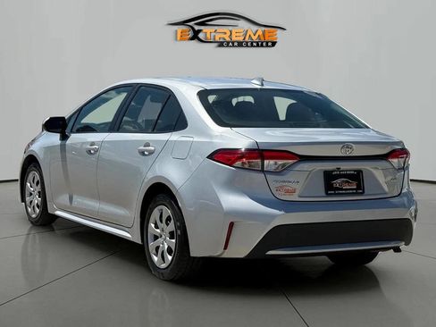 Used 2021 Toyota Corolla LE image 5