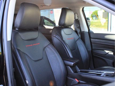 Used 2022 Jeep Compass Trailhawk w/ Trailhawk Elite Group AWD/4WD image 25