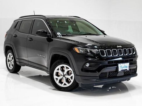 Certified 2025 Jeep Compass Latitude AWD/4WD image 6