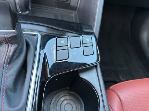 Used 2025 Kia Sportage SX FWD image 16