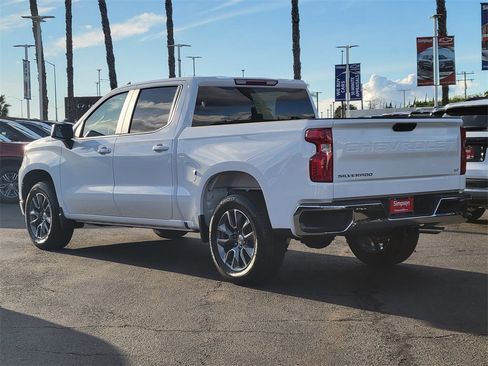 New 2026 Chevrolet Silverado 1500 LT image 2