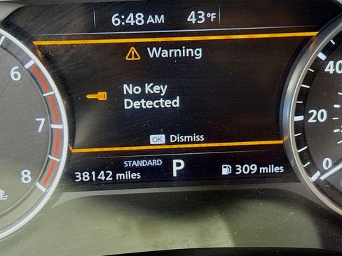 Used 2023 Nissan Rogue SV image 16