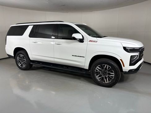 New 2026 Chevrolet Suburban Z71 image 11