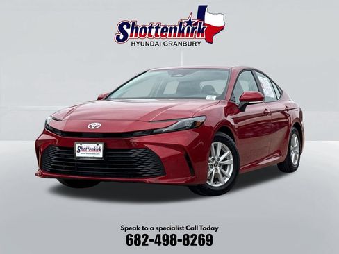 Used 2026 Toyota Camry LE FWD image 1