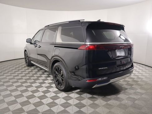 Used 2024 Kia Carnival SX image 7