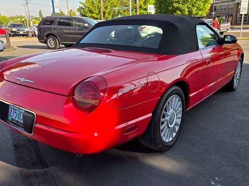 Used 2005 Ford Thunderbird RWD image 8