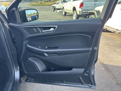 Used 2016 Ford Edge SEL w/ Equipment Group 201A image 24
