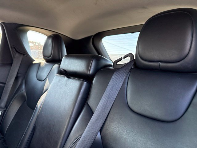 Used 2020 Jeep Cherokee Latitude Plus FWD image 10
