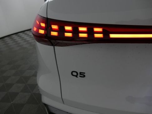 New 2025 Audi Q5 Premium Plus image 30