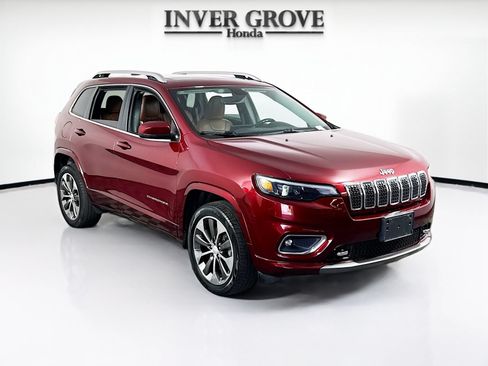 Used 2019 Jeep Cherokee Overland w/ Trailer Tow Group AWD/4WD image 3