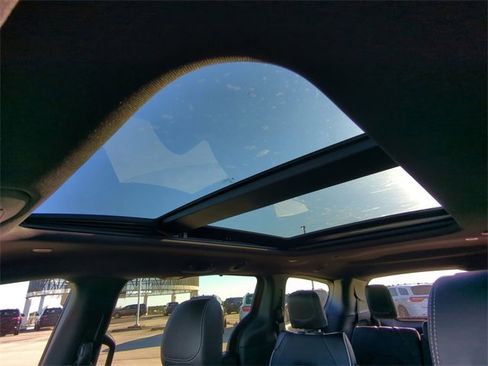 New 2026 Chrysler Pacifica Limited w/ S Appearance Package image 25