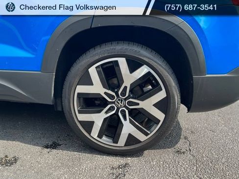 Used 2023 Volkswagen Taos SEL AWD/4WD image 7