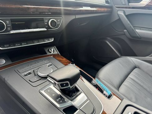 Used 2018 Audi Q5 2.0T Premium Plus AWD/4WD image 24
