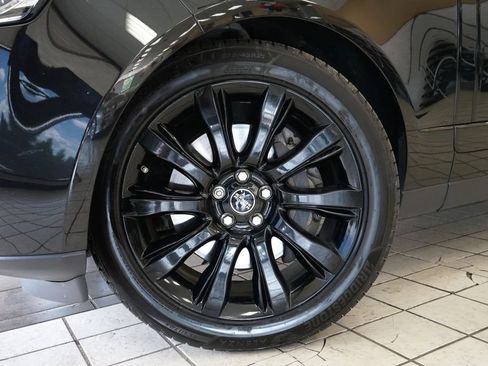 Used 2017 Land Rover Range Rover Supercharged AWD/4WD image 57