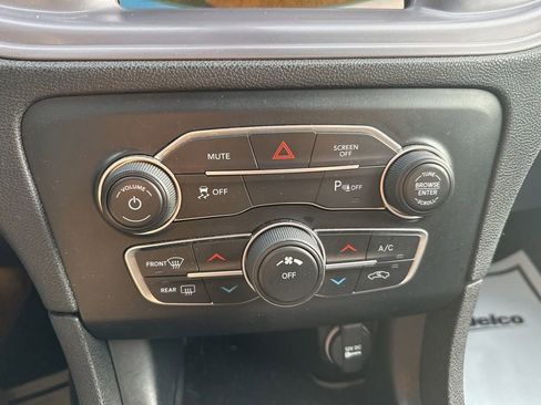 Used 2023 Dodge Charger SXT RWD image 20