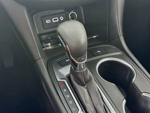 Used 2022 Chevrolet Equinox LT w/ Driver Convenience Package AWD/4WD image 19