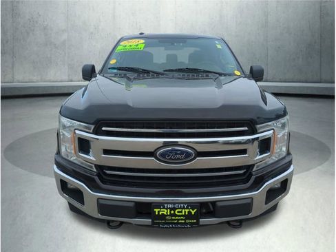 Used 2018 Ford F150 XLT w/ Trailer Tow Package image 10