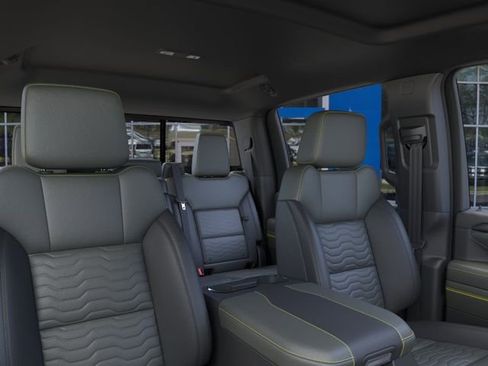 New 2026 Chevrolet Silverado 2500 ZR2 w/ LPO, Dark Essentials Package AWD/4WD image 24