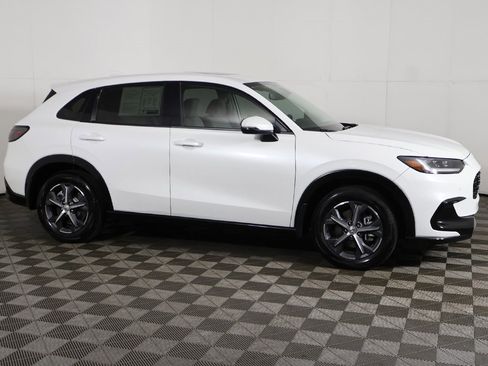 Used 2025 Honda HR-V EX-L image 14