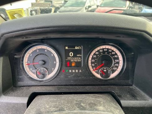 Used 2018 RAM 1500 Express w/ Express Value Package AWD/4WD image 19