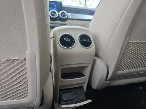 Certified 2026 Mercedes-Benz GLB 250 4MATIC image 25