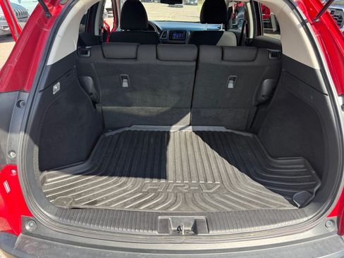 Used 2016 Honda HR-V EX image 32