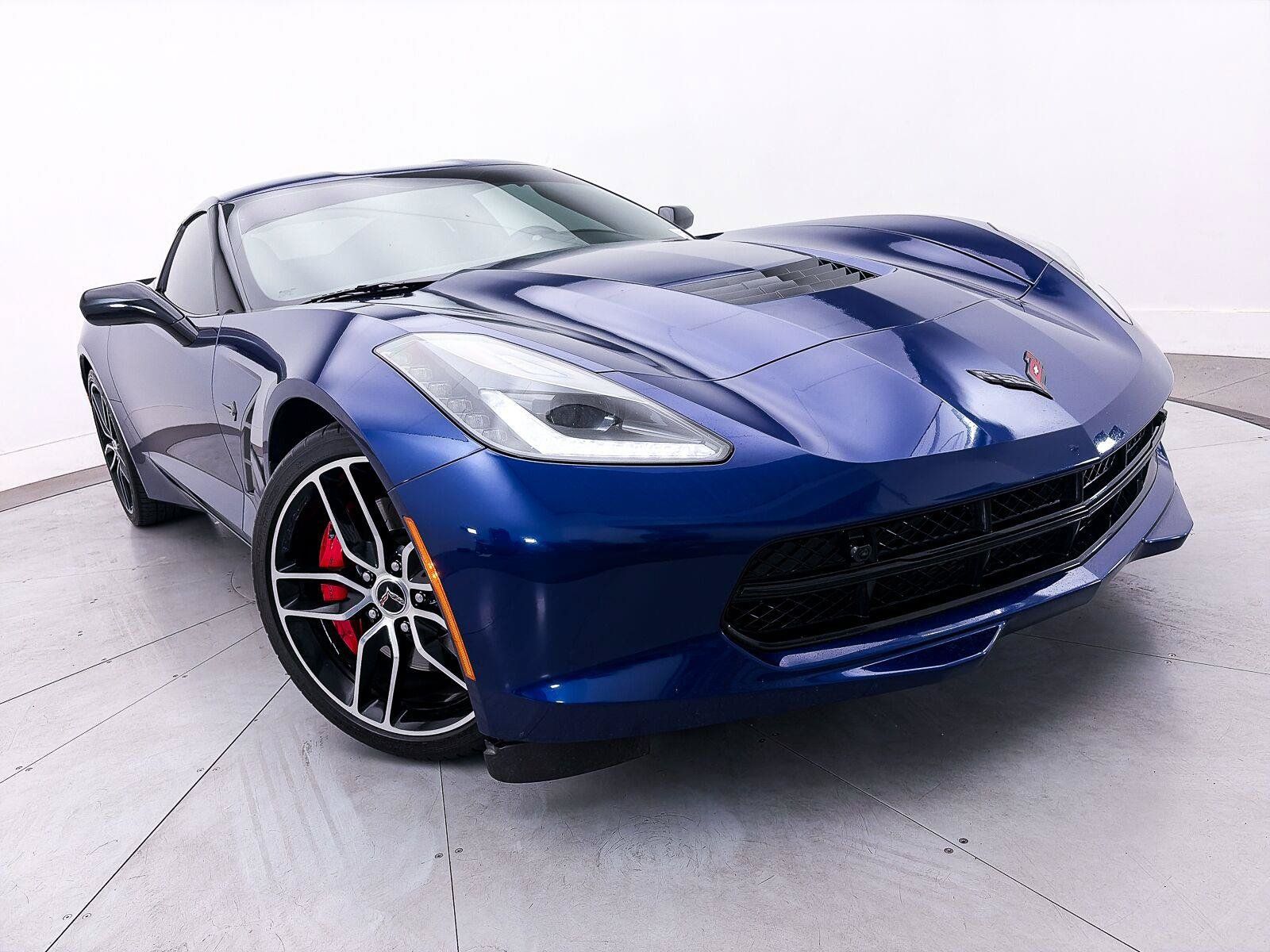Used 2017 Chevrolet Corvette Stingray Coupe RWD image 4