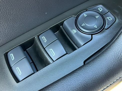 Used 2023 Chevrolet Blazer LT AWD/4WD image 15