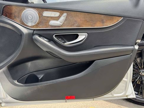 Used 2016 Mercedes-Benz C 300 4MATIC Sedan image 31