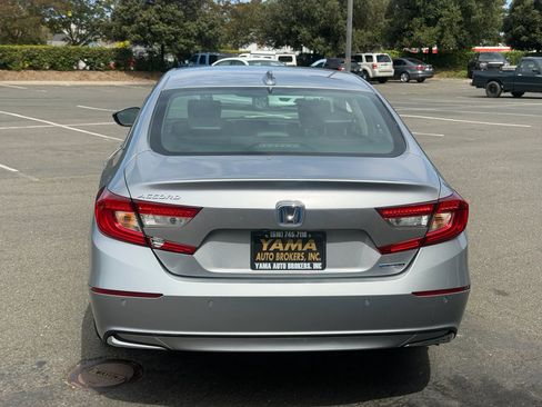 Used 2022 Honda Accord EX-L image 4