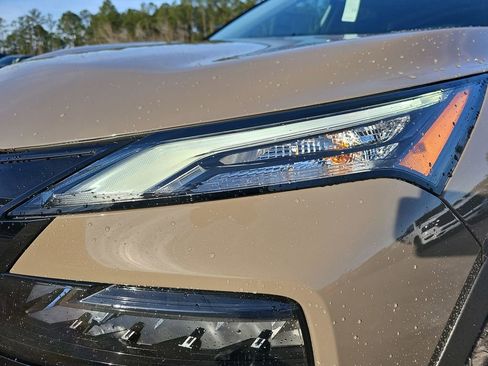 New 2026 Nissan Rogue SV AWD/4WD image 33