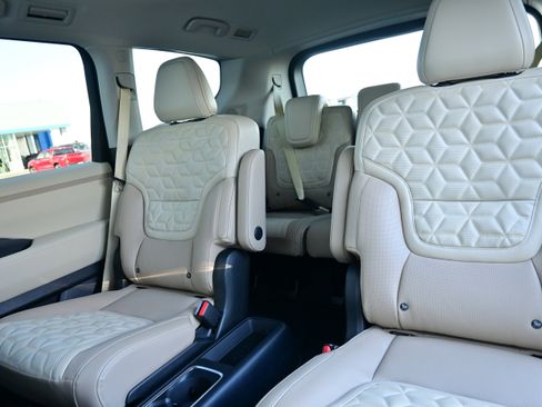 New 2026 Nissan Armada Platinum image 31