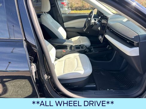 Certified 2025 Ford Mustang Mach-E Premium image 15