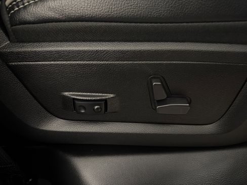 Used 2024 RAM 3500 Laramie w/ Night Edition image 14