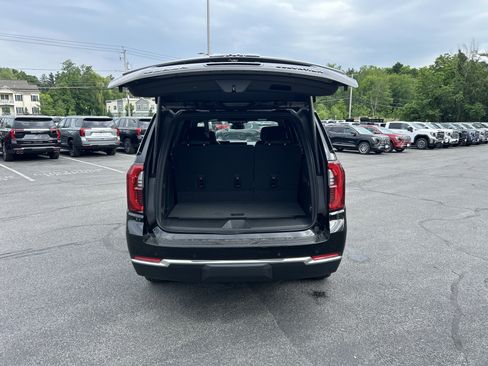 New 2026 GMC Yukon Elevation AWD/4WD image 13