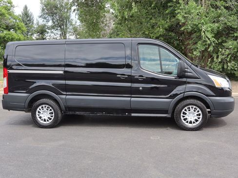 Used 2018 Ford Transit 150 130 Low Roof w/ Exterior Upgrade Package RWD image 3