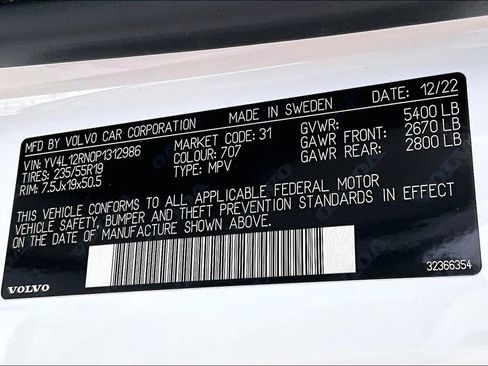 Certified 2023 Volvo XC60 B5 Plus image 18