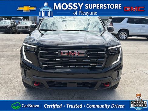 Certified 2024 GMC Acadia AT4 w/ Luxury Package AWD/4WD image 18