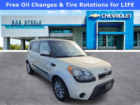Used 2013 Kia Soul + FWD image 1
