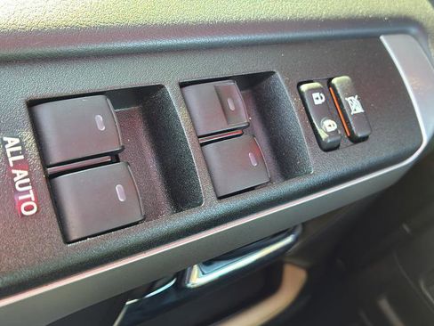 Used 2023 Toyota 4Runner SR5 Premium w/ Moonroof Package image 33