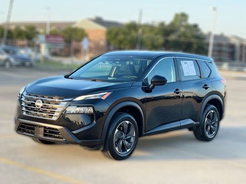 Used 2024 Nissan Rogue SV AWD/4WD image 4