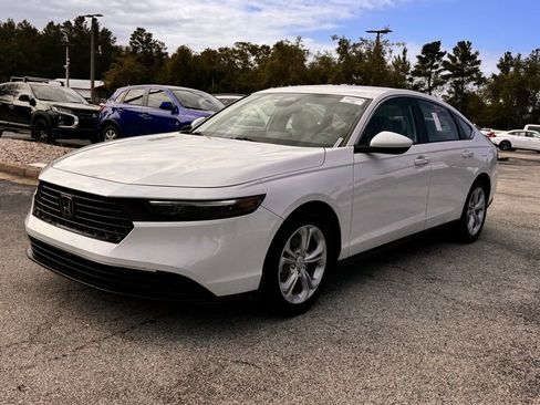 Used 2024 Honda Accord LX image 3
