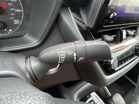 Used 2025 Toyota Corolla SE FWD image 26