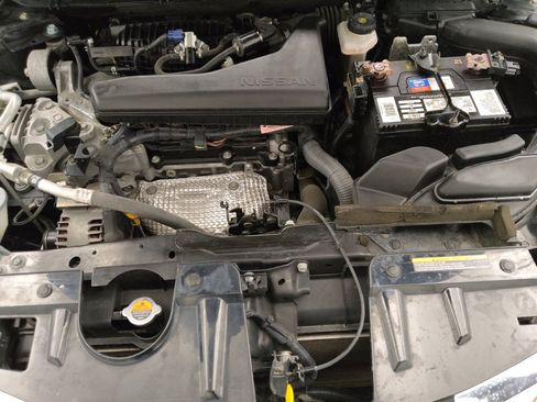 Used 2018 Nissan Rogue SV FWD image 30