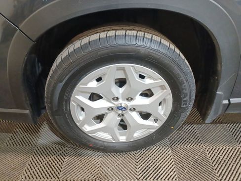 Used 2020 Subaru Forester w/ Alloy Wheel Package image 18