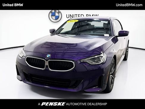 Used 2025 BMW 230i Coupe w/ Premium Package RWD image 1
