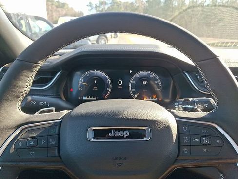 New 2025 Jeep Grand Cherokee Limited w/ MOPAR Finishing Package image 16
