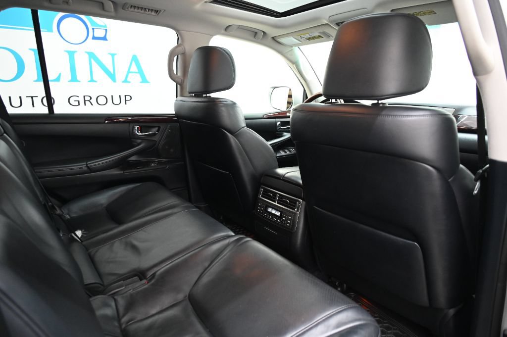 Used 2011 Lexus LX 570 4WD w/ Luxury Pkg image 43