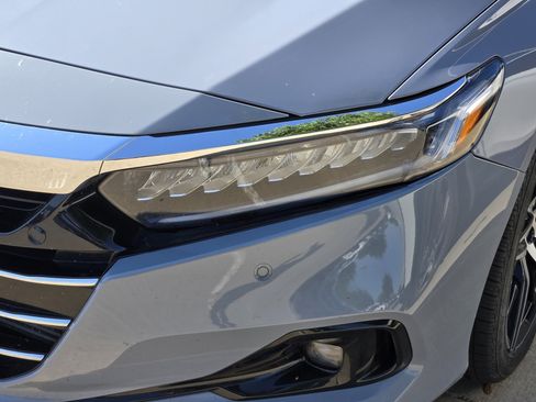 Used 2021 Honda Accord Touring image 9