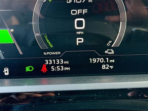 Certified 2024 Audi Q8 e-tron Premium image 12